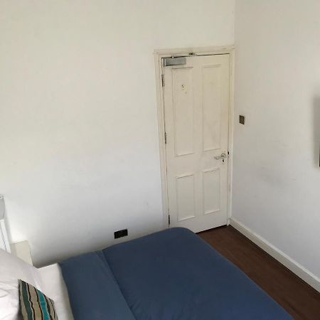 Golders Guesthouse Лондон Екстер'єр фото